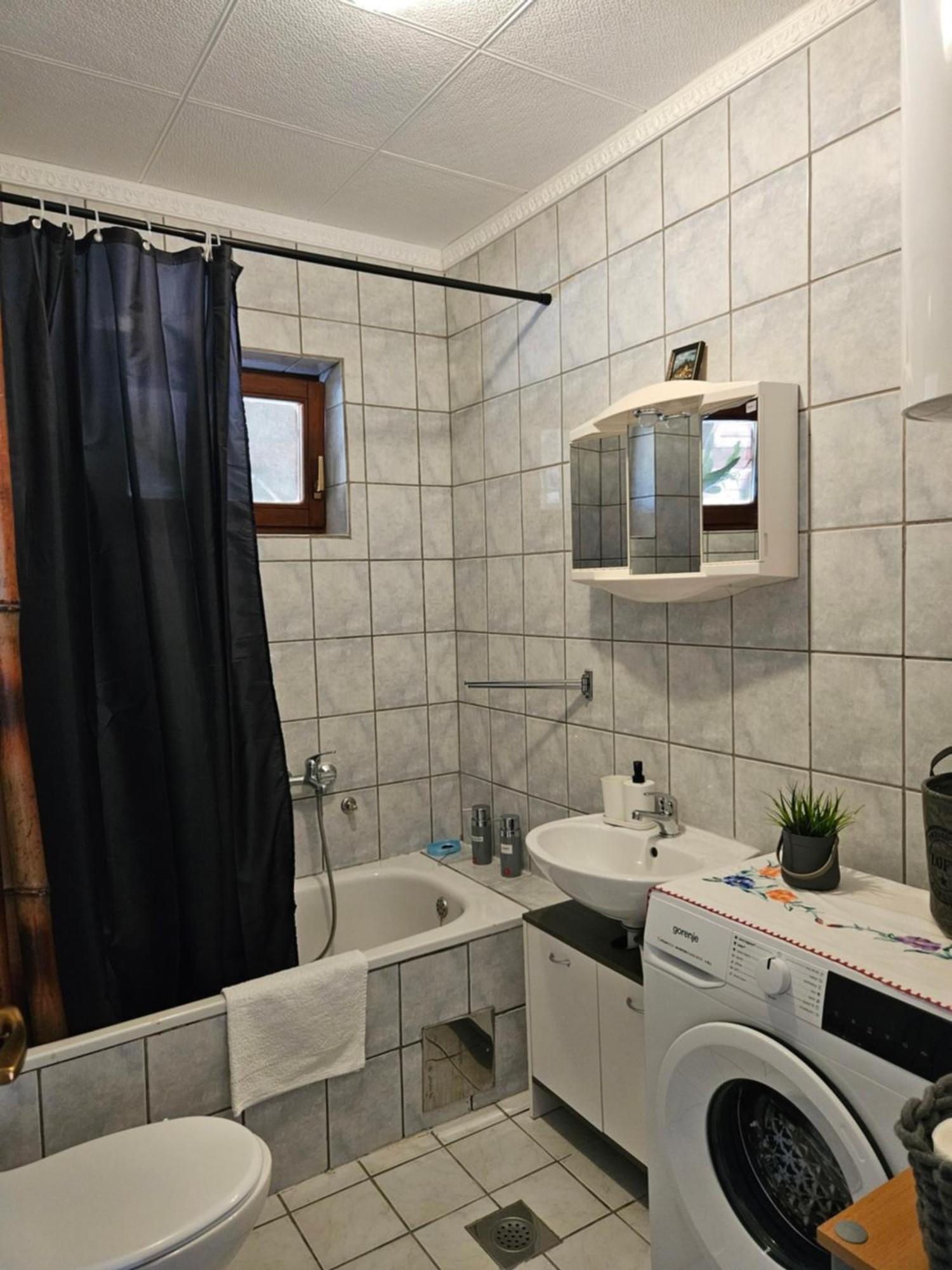 Вилла Cozy House Zivko With Balcony Плитвицкие озёра Экстерьер фото